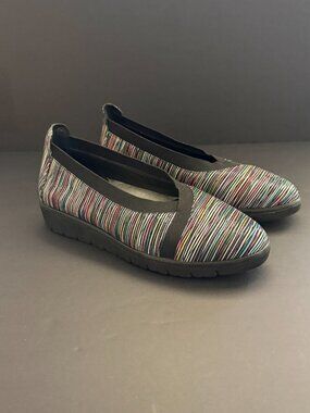 Nurture Womens Shoes 7M Rainbow/Black Leather Slip On Stretch